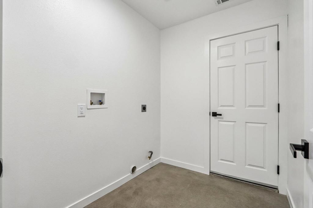 Image 13 of property listing at 1941 Marguerite Street, Palm Springs, CA 92264