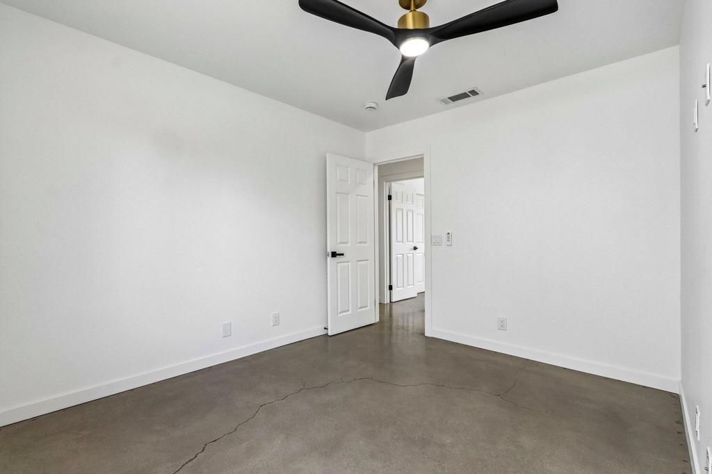 Image 21 of property listing at 1941 Marguerite Street, Palm Springs, CA 92264