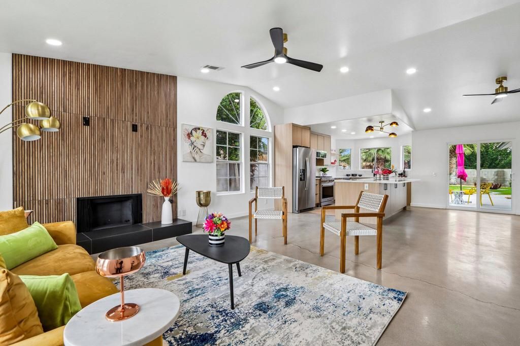 Image 6 of property listing at 1941 Marguerite Street, Palm Springs, CA 92264