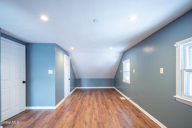 6 Utica Avenue, Colonie, NY 12110