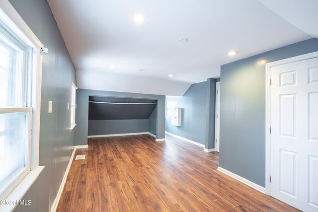 6 Utica Avenue, Colonie, NY 12110