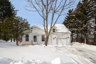 6 Utica Avenue, Colonie, NY 12110