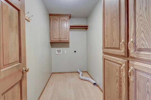 1211 E Airport Drive, Carthage, MO 64836