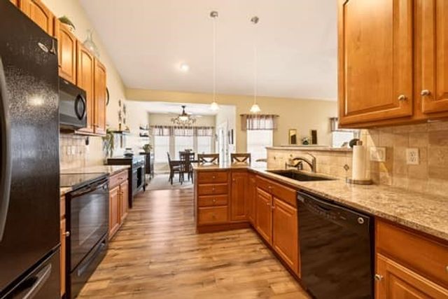 1097 Railway Crossing, Webster, NY 14580