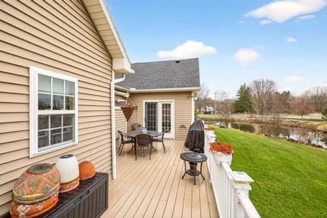 1097 Railway Crossing, Webster, NY 14580