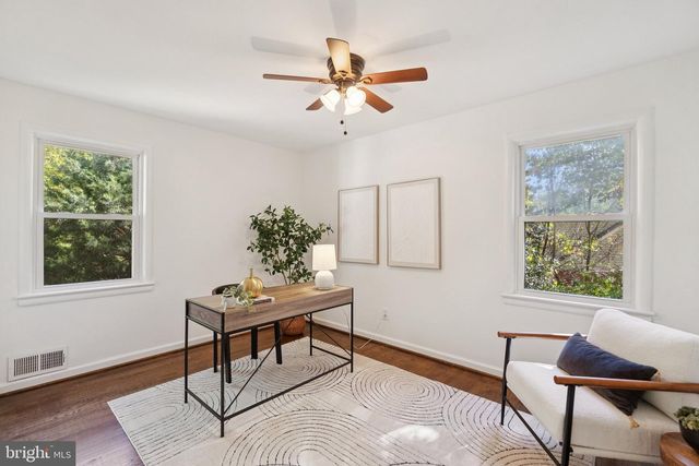 3333 SLADE RUN DR, Falls Church, VA 22042