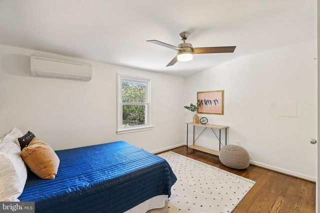 3333 SLADE RUN DR, Falls Church, VA 22042
