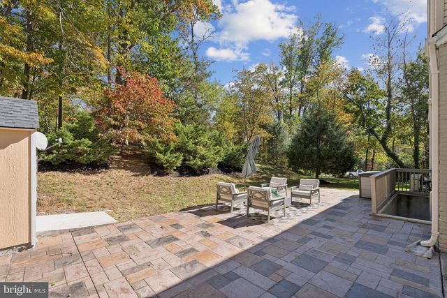 3333 SLADE RUN DR, Falls Church, VA 22042