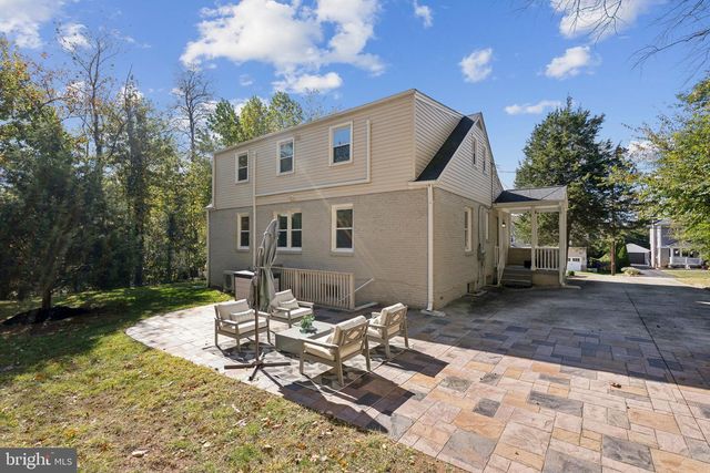 3333 SLADE RUN DR, Falls Church, VA 22042