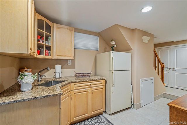 150-38 24th Avenue, Whitestone, NY 11357