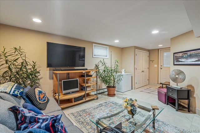 150-38 24th Avenue, Whitestone, NY 11357