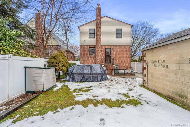 150-38 24th Avenue, Whitestone, NY 11357