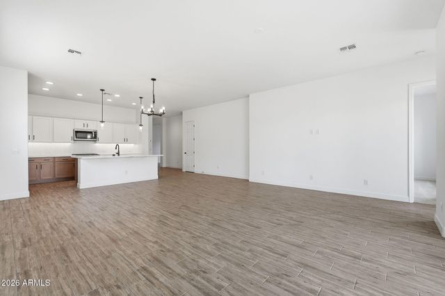 2942 E MANZANILA Avenue, San Tan Valley, AZ 85140