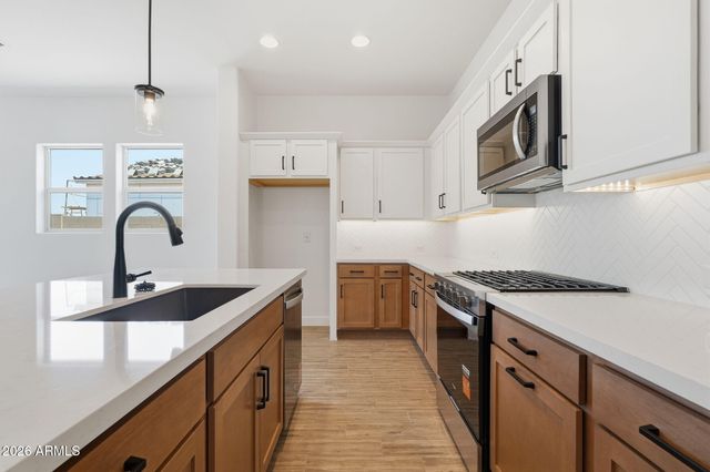 2942 E MANZANILA Avenue, San Tan Valley, AZ 85140