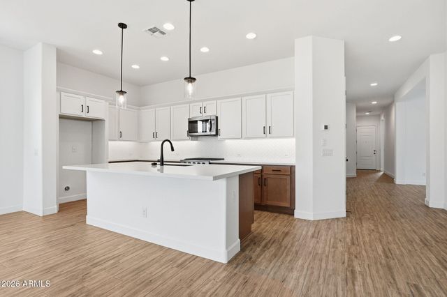 2942 E MANZANILA Avenue, San Tan Valley, AZ 85140