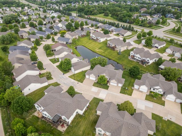 14323 Greenbelt Drive, Urbandale, IA 50323
