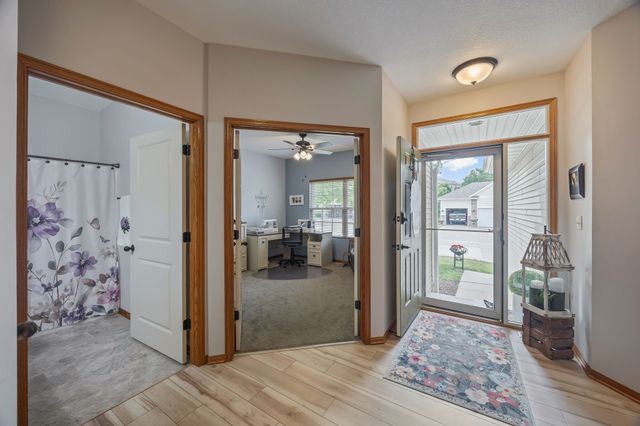 14323 Greenbelt Drive, Urbandale, IA 50323