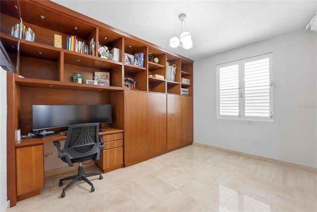 D32 CALLE ROMA, Guaynabo, PR 00966