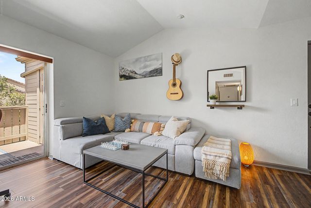 200 E SOUTHERN Avenue 334, Tempe, AZ 85282
