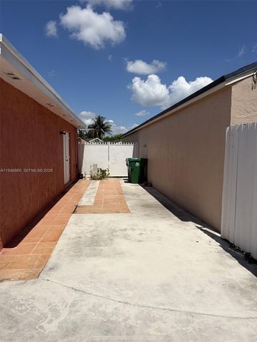 2421 SW 84th Terrace, Miramar, FL 33025