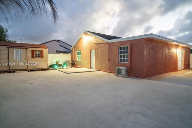 2421 SW 84th Terrace, Miramar, FL 33025