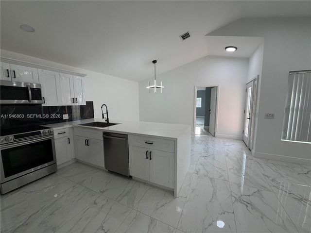 2421 SW 84th Terrace, Miramar, FL 33025