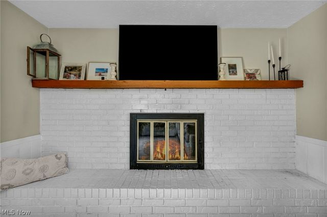 817 Glencairn Lane, Brunswick, OH 44212