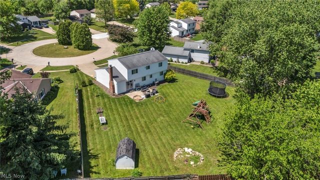 817 Glencairn Lane, Brunswick, OH 44212