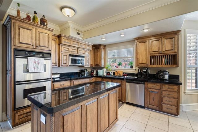 3244 Hearthstone Drive, Springdale, AR 72764