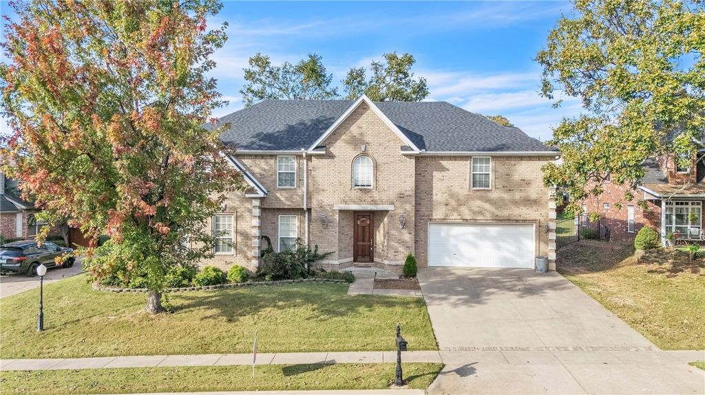 3244 Hearthstone Drive, Springdale, AR 72764