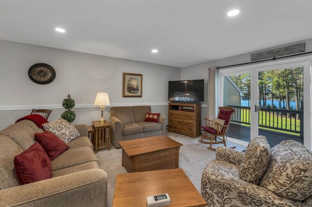 39 Harbor Way Unit 19, Wolfeboro, NH 03894