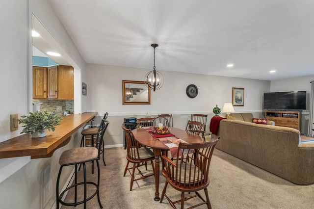 39 Harbor Way Unit 19, Wolfeboro, NH 03894