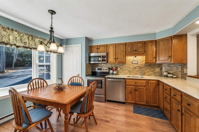 39 Harbor Way Unit 19, Wolfeboro, NH 03894