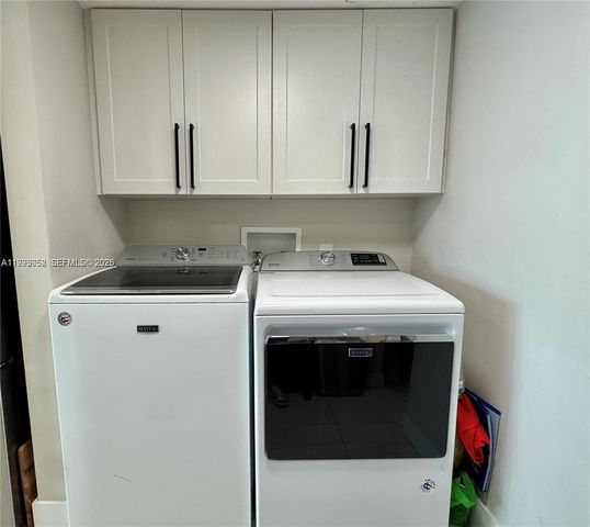 1490 NW 113th Way, Pembroke Pines, FL 33026