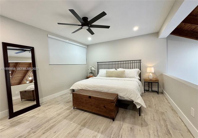 1490 NW 113th Way, Pembroke Pines, FL 33026