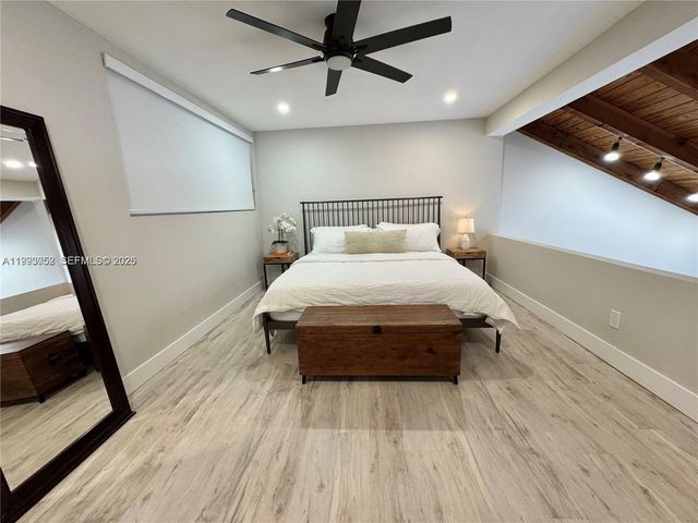 1490 NW 113th Way, Pembroke Pines, FL 33026