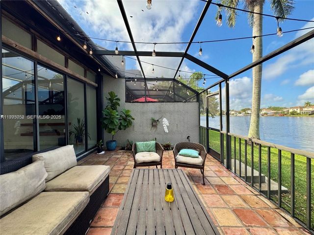 1490 NW 113th Way, Pembroke Pines, FL 33026