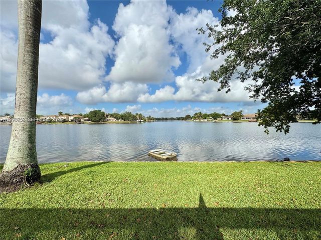 1490 NW 113th Way, Pembroke Pines, FL 33026