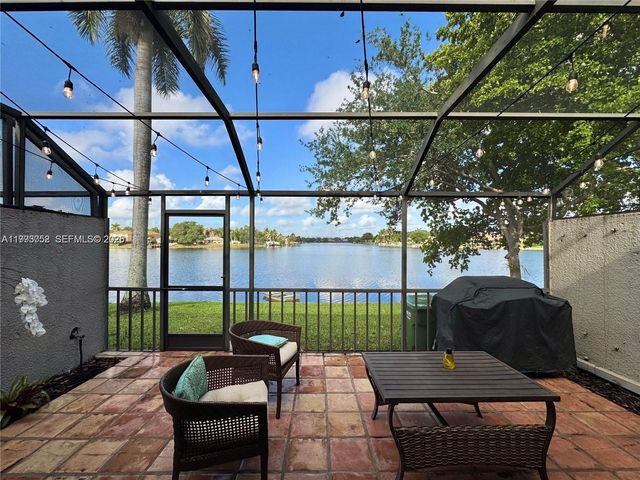 1490 NW 113th Way, Pembroke Pines, FL 33026