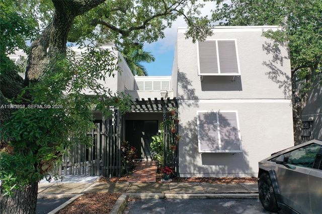 1490 NW 113th Way, Pembroke Pines, FL 33026