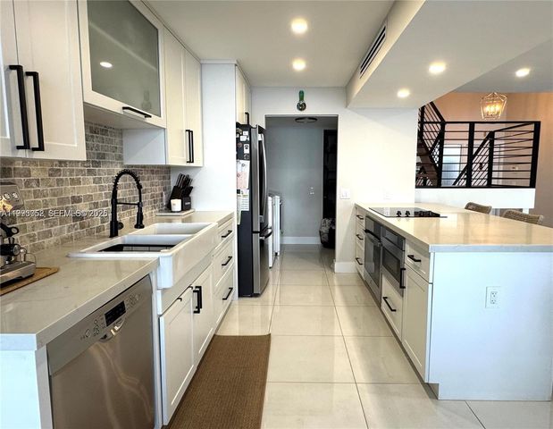 1490 NW 113th Way, Pembroke Pines, FL 33026