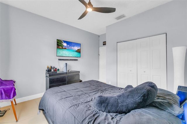 3003 La Mirage 3003, Lauderhill, FL 33319