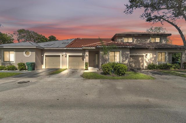 3003 La Mirage 3003, Lauderhill, FL 33319