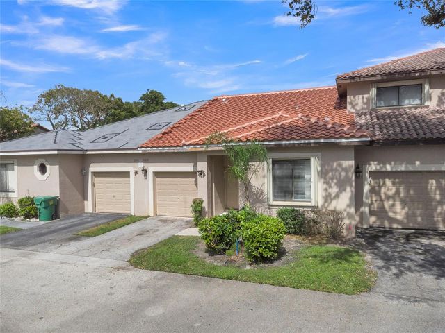 3003 La Mirage 3003, Lauderhill, FL 33319
