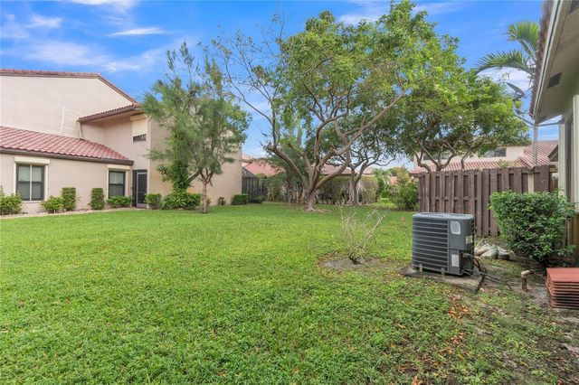 3003 La Mirage 3003, Lauderhill, FL 33319