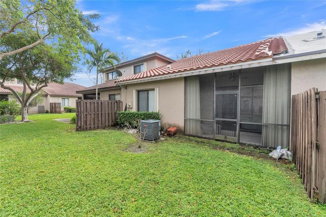 3003 La Mirage 3003, Lauderhill, FL 33319