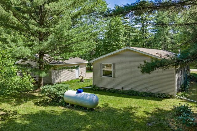 1366 Fur Drive, Wisconsin Dells, WI 53965