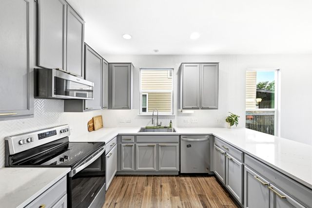 330 Gina DR, Kyle, TX 78640