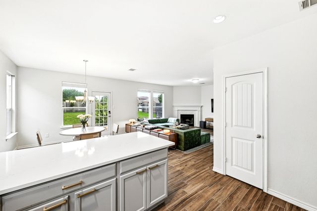 330 Gina DR, Kyle, TX 78640