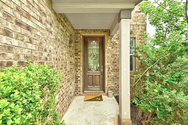 330 Gina DR, Kyle, TX 78640
